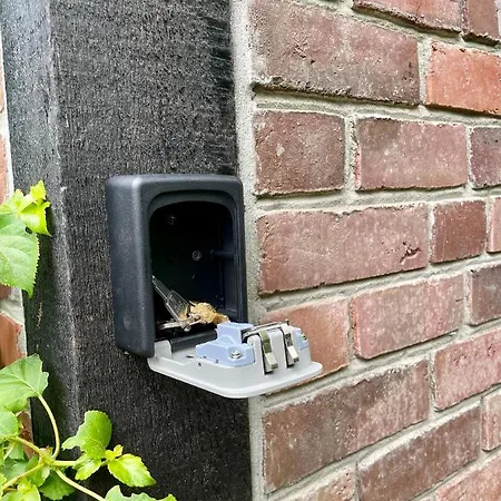 Nyaraló Unter Reet Im Heidedorf Bei Lueneburg *