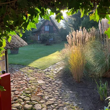 Unter Reet Im Heidedorf Bei Lueneburg Дом отдыха